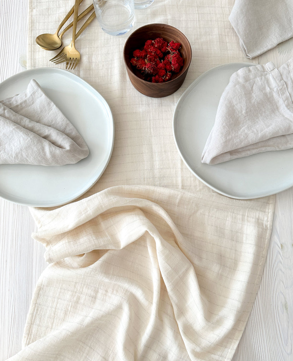 100% Turkish Cotton Table Runner with Silver Stripes 18x80 Inch